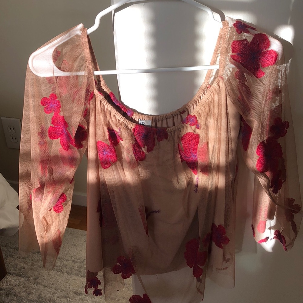 gorgeous iff the shoulders top